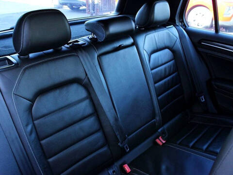 2015 Volkswagen Golf R