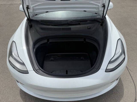 2020 Tesla Model 3 Standard Range
