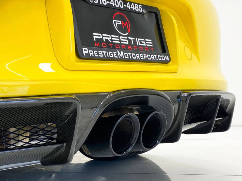 2016 Porsche Cayman GT4