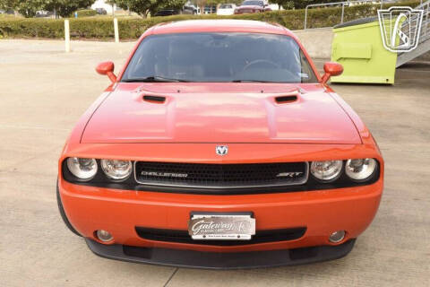 2008 Dodge Challenger SRT8