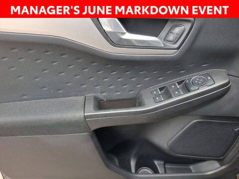 2020 Ford Escape SE