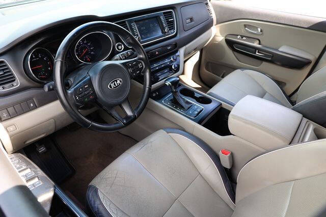 2017 Kia Sedona LX