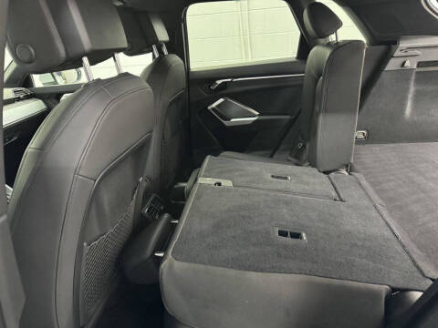 2019 Audi Q3 quattro Premium 45 TFSI