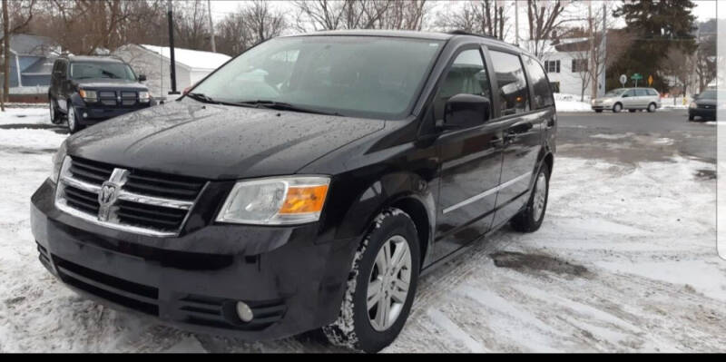 2010 Dodge Grand Caravan for sale at Apple Auto Sales Inc in Camillus NY