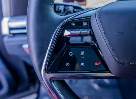 2025 Cadillac Escalade IQ Luxury 2