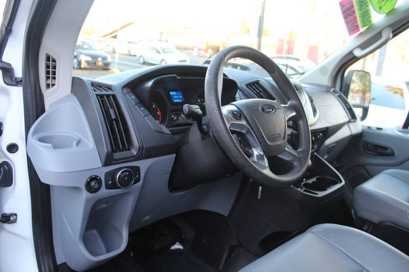 2015 Ford Transit