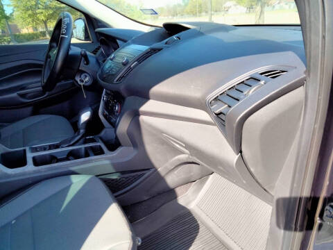 2019 Ford Escape S