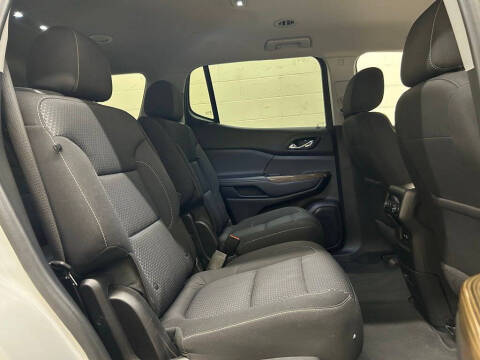 2022 GMC Acadia SLE