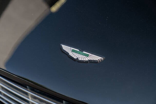 2010 Aston Martin DB9 42