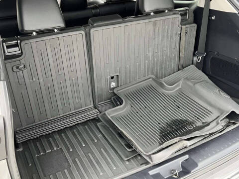 2020 Toyota Highlander Hybrid XLE