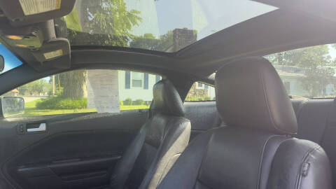 2009 Ford Mustang V6 Deluxe