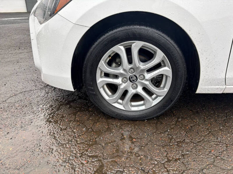 2017 Toyota Yaris iA