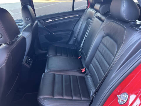 2015 Volkswagen Golf R 4Motion