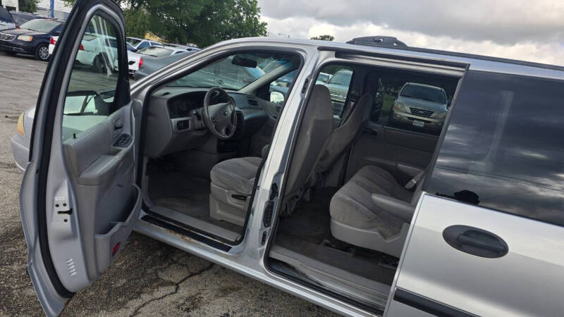 2003 Ford Windstar LX Standard