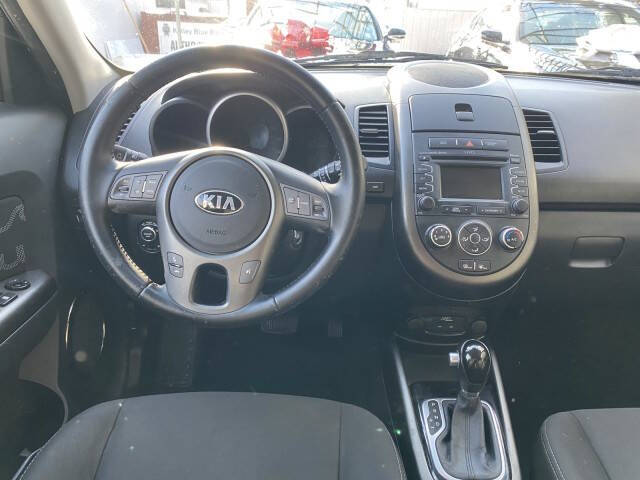 2013 Kia Soul +