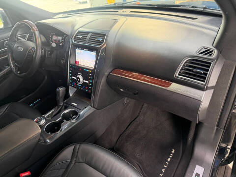 2019 Ford Explorer Platinum