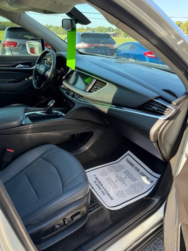 2020 Buick Enclave Essence