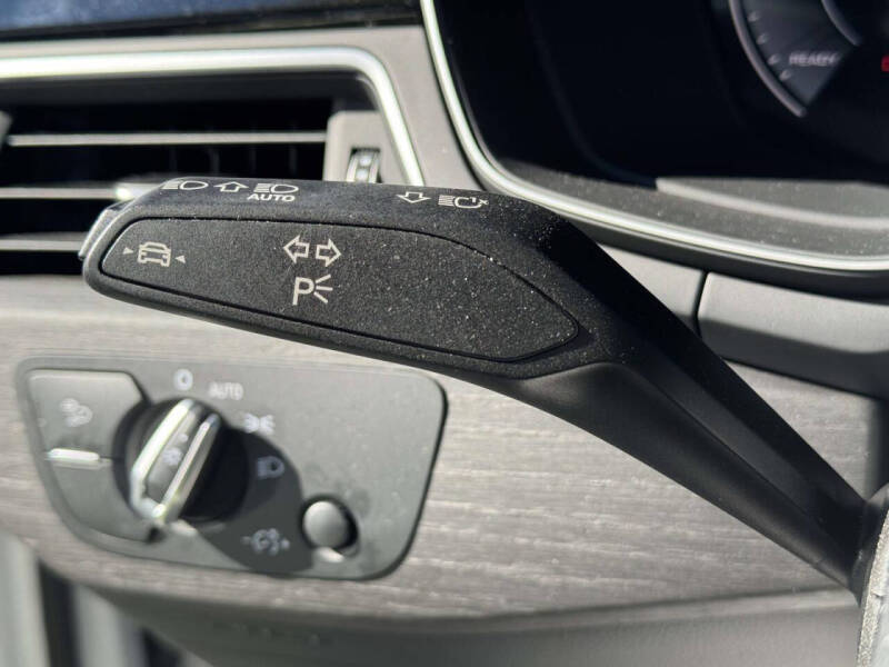 2024 Audi A4 quattro S line Prem Plus 45 TFSI