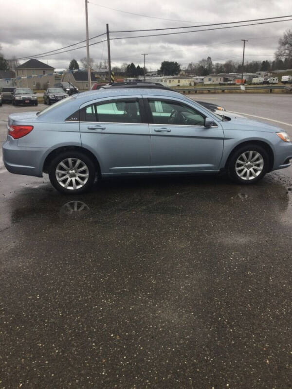 2013 Chrysler 200 for sale at Stewart's Motor Sales in Byesville OH