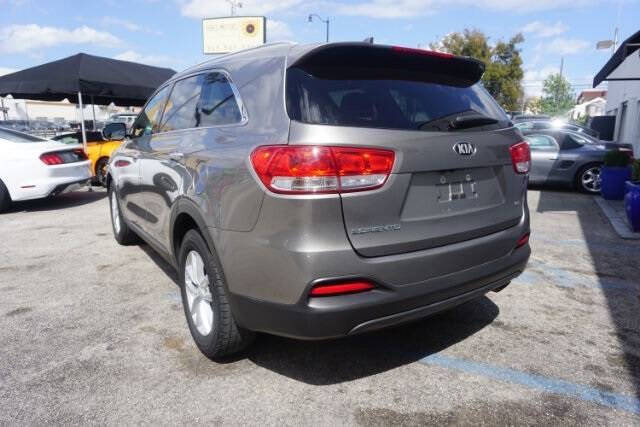 2018 Kia Sorento LX