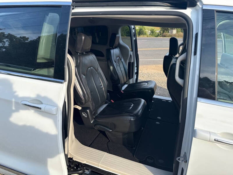 2017 Chrysler Pacifica Touring Plus