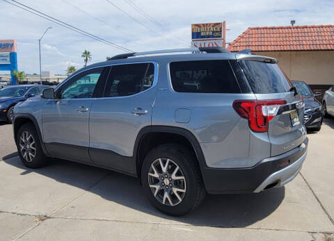 2023 GMC Acadia SLT