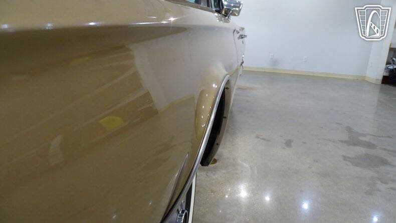 1966 Ford Thunderbird