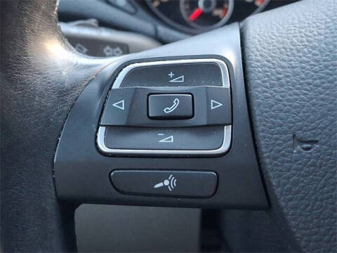 2014 Volkswagen Passat 1.8T S PZEV