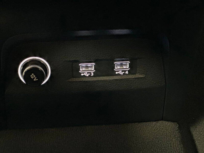 2019 Audi e-tron quattro Prestige