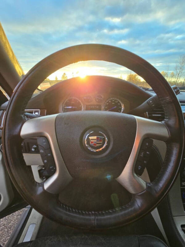 2013 Cadillac Escalade Platinum Edition