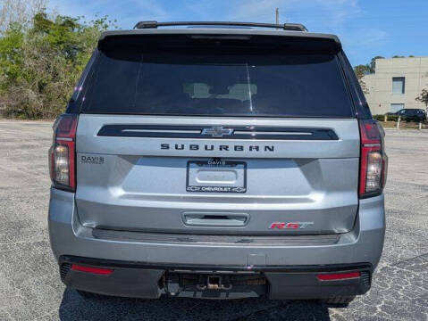 2023 Chevrolet Suburban RST