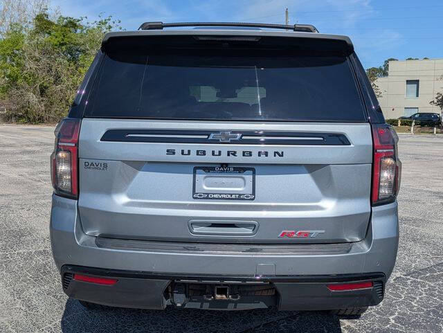 2023 Chevrolet Suburban RST