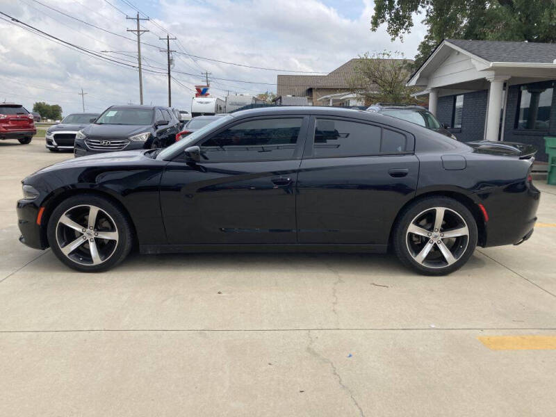 2017 Dodge Charger SE