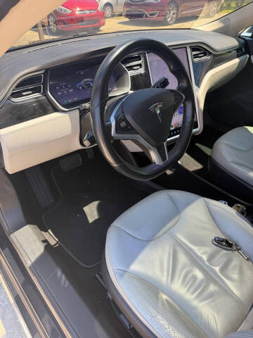 2014 Tesla Model S 85