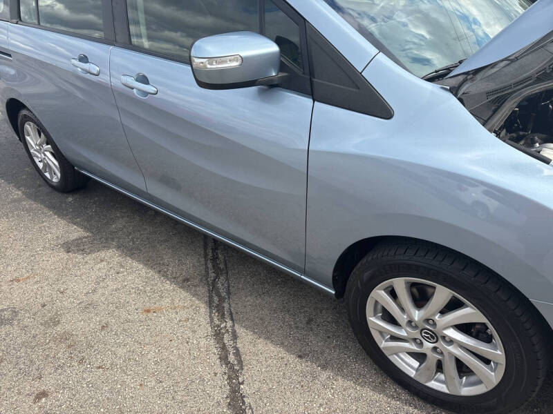 2013 Mazda MAZDA5 Sport
