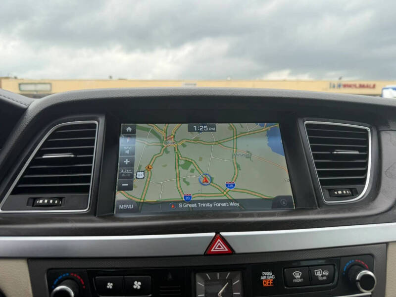 2016 Hyundai Genesis