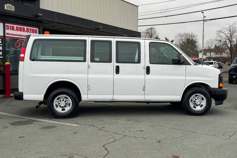 2017 Chevrolet Express 2500