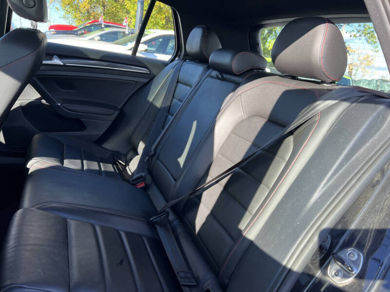 2016 Volkswagen Golf GTI SE