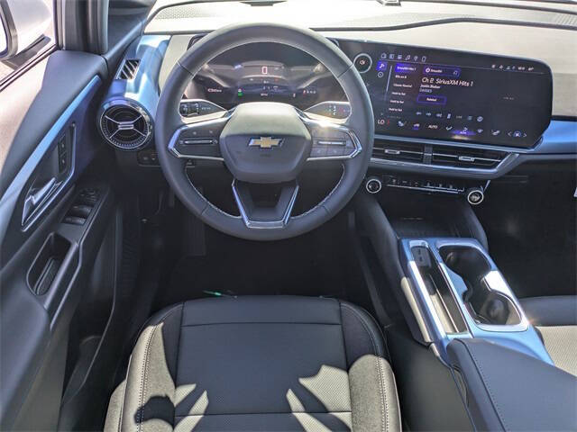 2026 Chevrolet Equinox EV LT 2