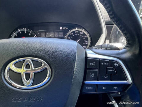 2021 Toyota Highlander XLE