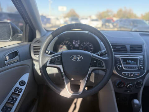 2017 Hyundai Accent SE
