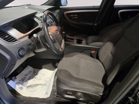 2018 Ford Taurus SEL