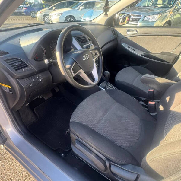 2014 Hyundai Accent GS