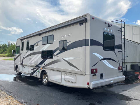 2015 Thor Motor Coach ACE