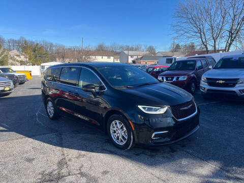 2023 Chrysler Pacifica Touring