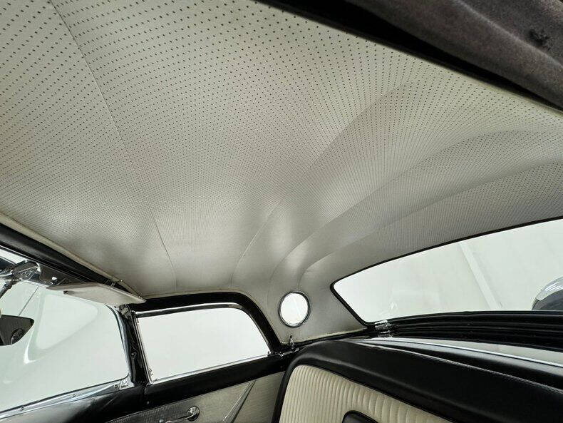 1956 Ford Thunderbird