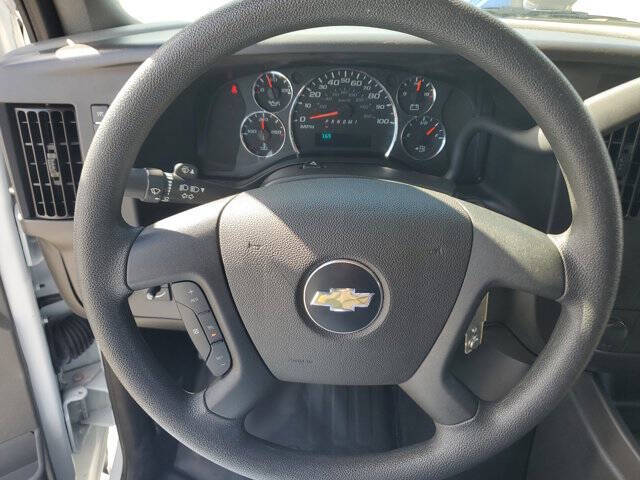 2024 Chevrolet Express 2500