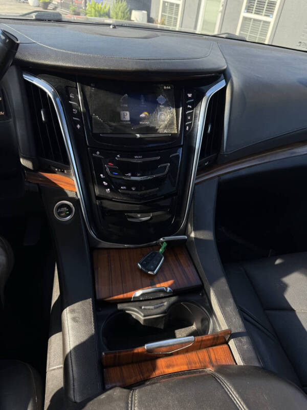 2015 Cadillac Escalade ESV Premium