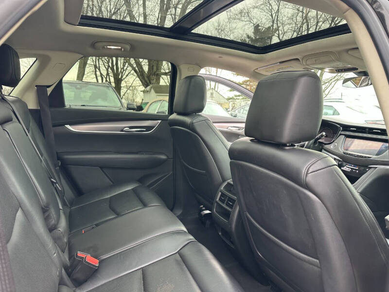 2017 Cadillac XT5 Luxury