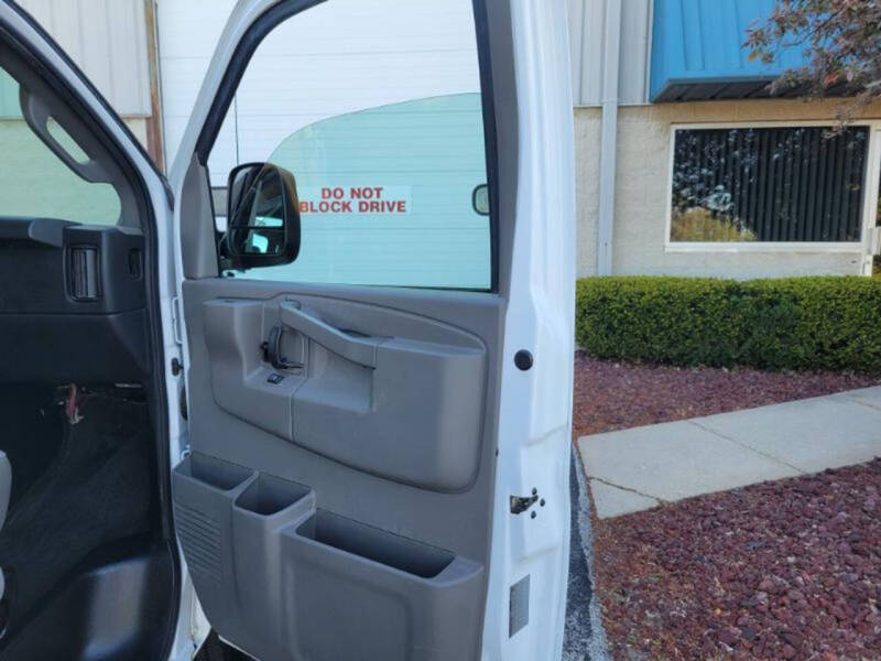 2018 Chevrolet Express LS 3500
